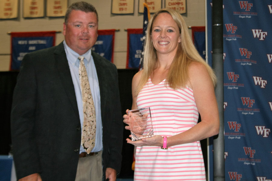 Softball star Jennifer Cummings inducted into Hall of Fame