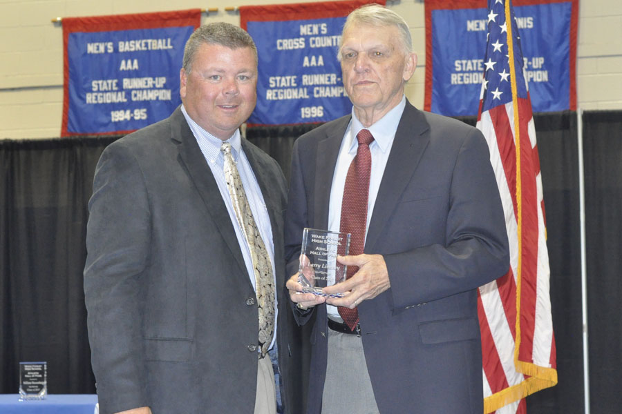Former basketball coach Larry Lindsey inducted into Hall of Fame
